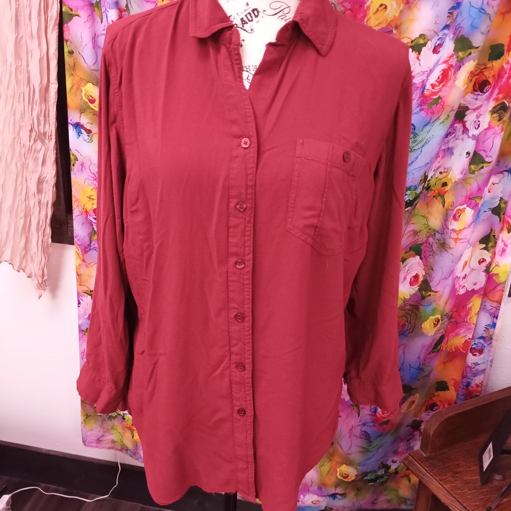 Elegant Women's Button-Down Shirt - Deep Red - Picture 1 of 8